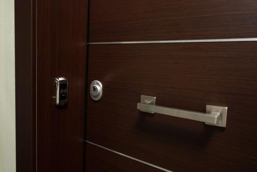 Modern Office Apartment.Wifi,2A/C,Luxury Fur/Tures Tesalonika Bagian luar foto