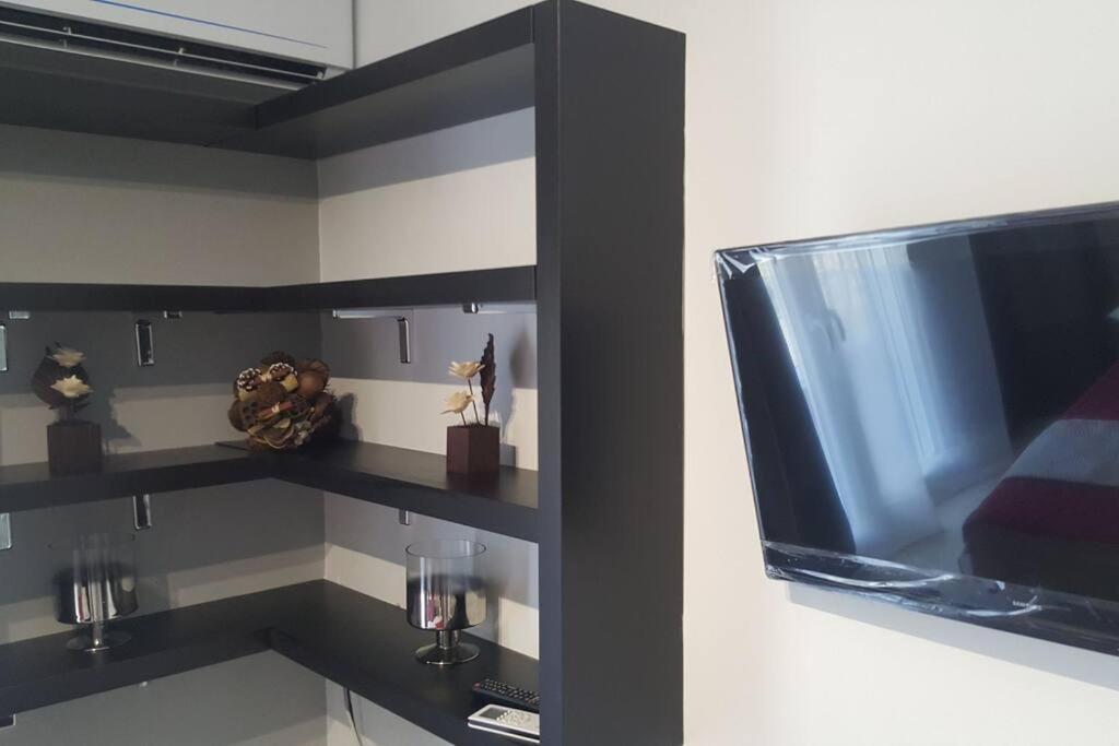 Modern Office Apartment.Wifi,2A/C,Luxury Fur/Tures Tesalonika Bagian luar foto