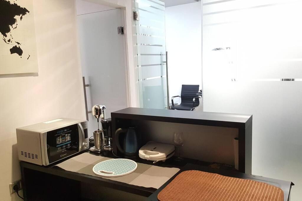 Modern Office Apartment.Wifi,2A/C,Luxury Fur/Tures Tesalonika Bagian luar foto
